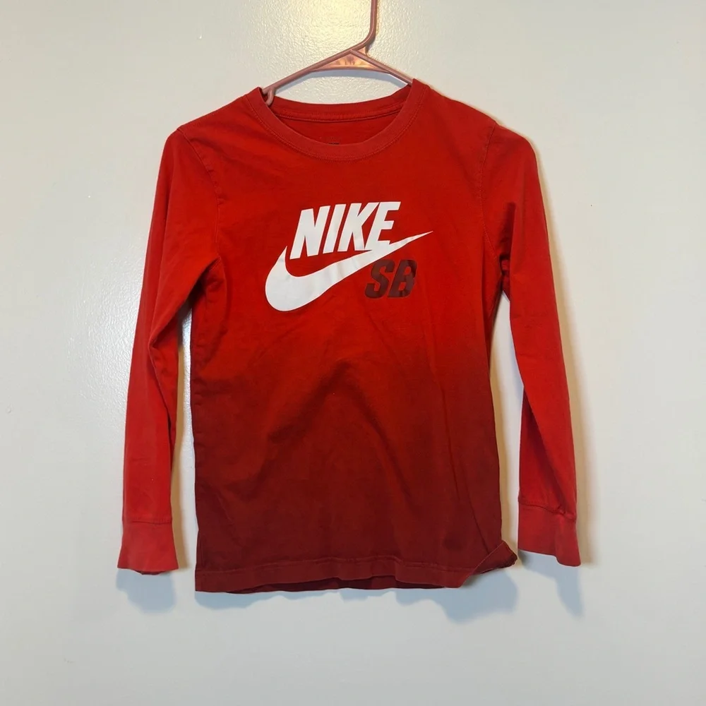Nike‎ long sleeve red shirt kids size medium